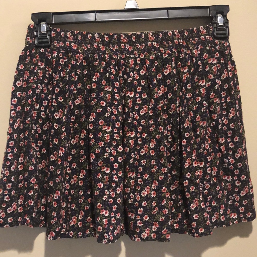 LA Hearts 💕 Skirt 🌸⭐️